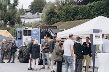 Reges Treiben am GeoLaB-Stand auf dem Gassenmarkt